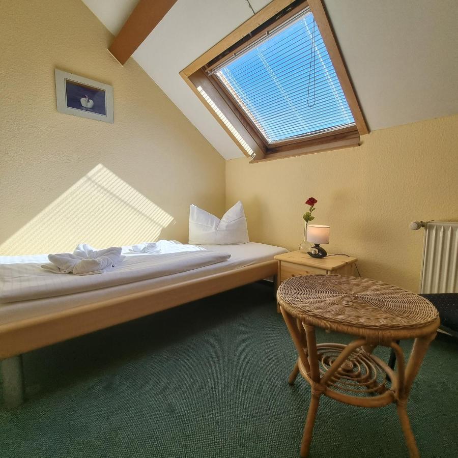 Single Room,1580525901:JPEG